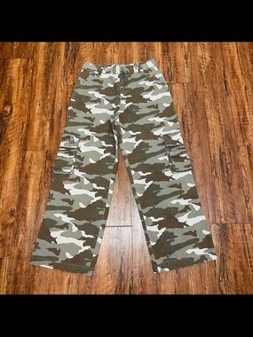 Calvin Klein Jeans Camo pants 14 small kids brown & gray with white Trim